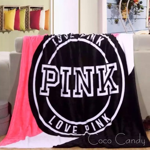 PINK Victoria's Secret Other - ⭐️SALE‼️Victoria's Secret Blanket